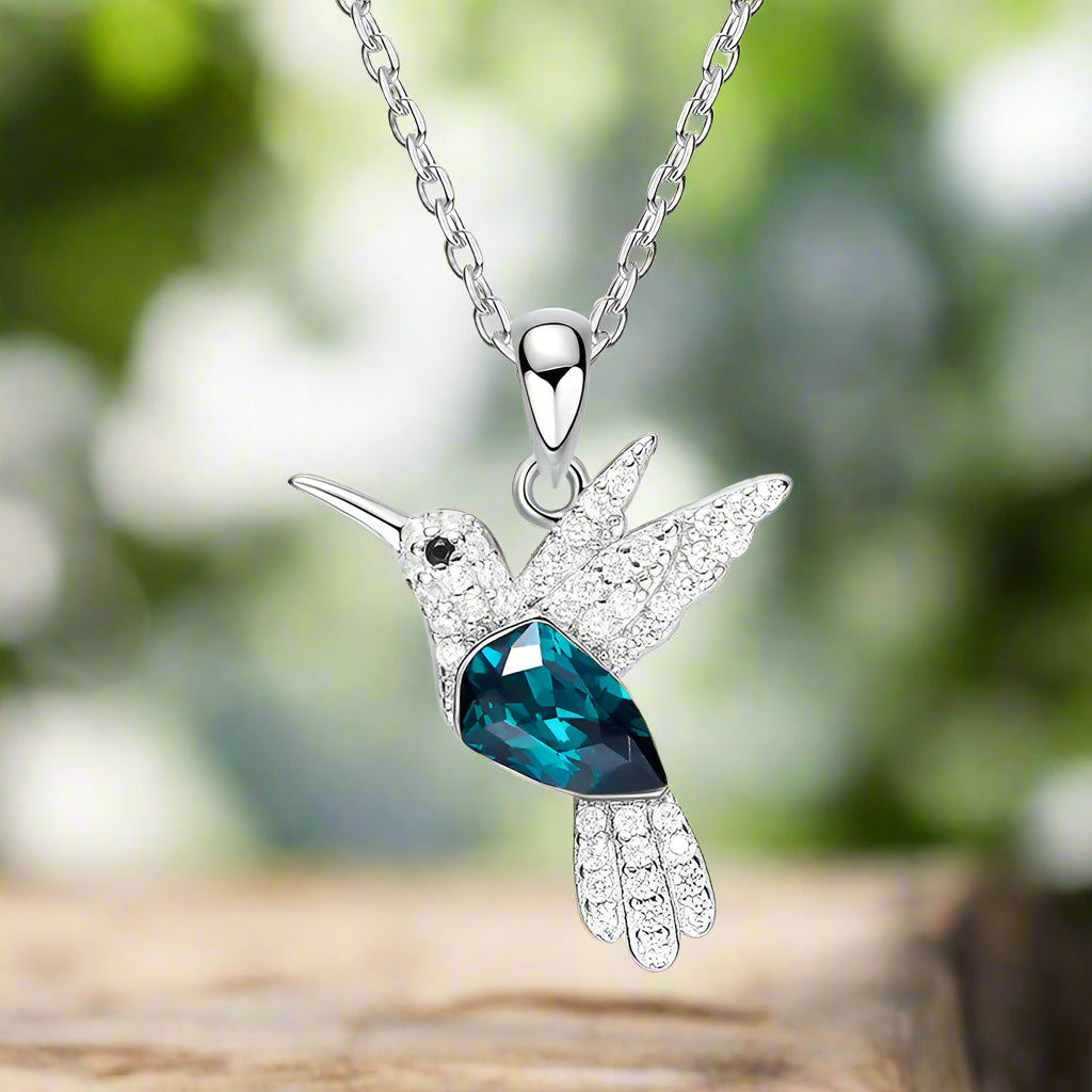 Humming Sparkle Necklace with Zirconia